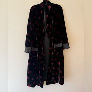 Victoria’s Secret Elegant Black velvet Floral Women's Robe